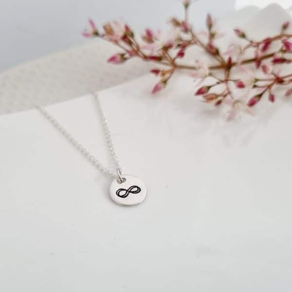 Infinity necklace for daughters